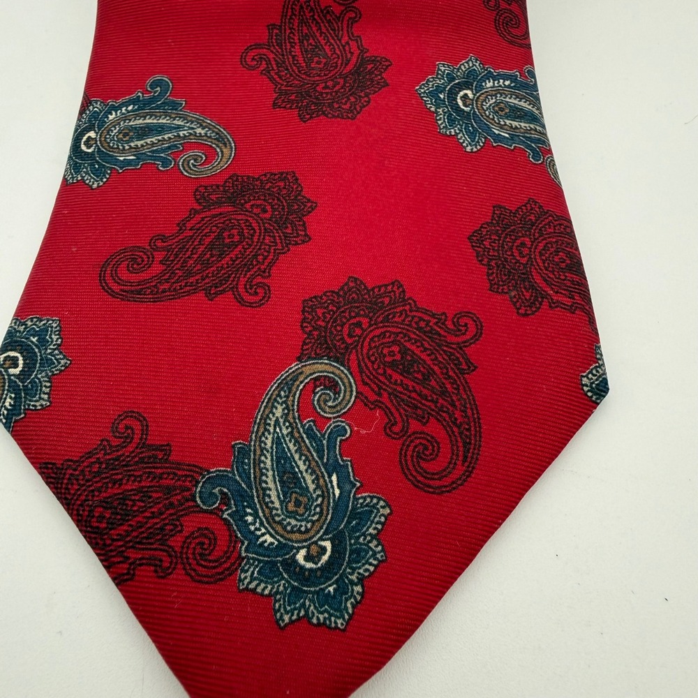 Christian Dior Mens Red Paisley Silk Tie Made in USA Italian Fabric Vintage